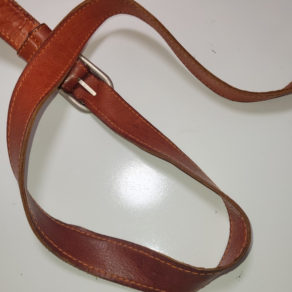 Leaders in Leather Vintage Tooled Satchel Shoulder Bag, Crossbody - Picture 2 of 6